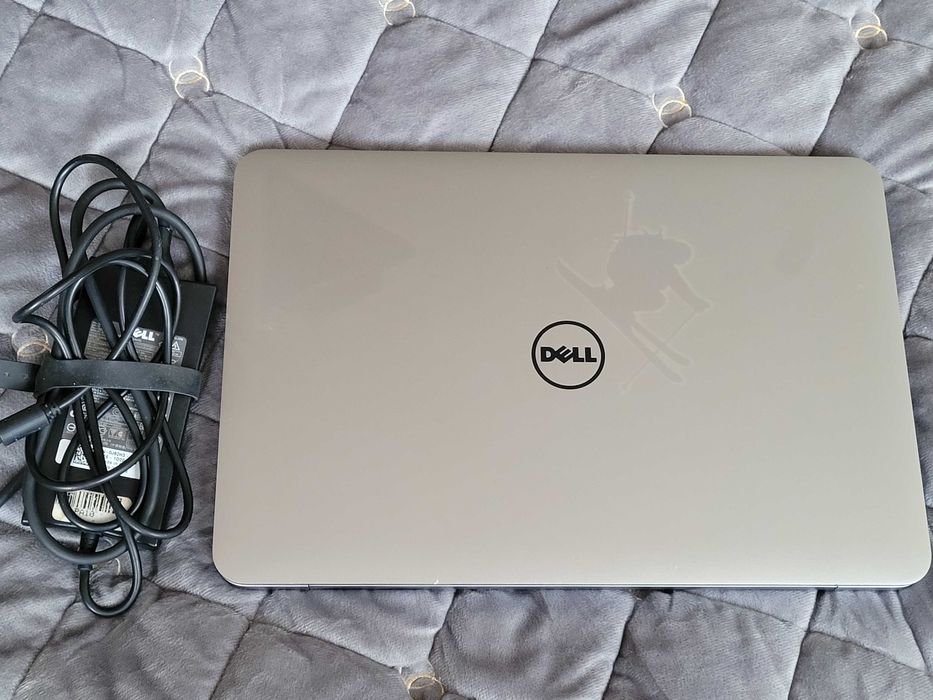 Dell XPS 15 L521X - 15.6" FHD/i5-3210M 2.5 GHz/12GB DDR3/32GB SSD/500 HDD/GeForce GT 630M