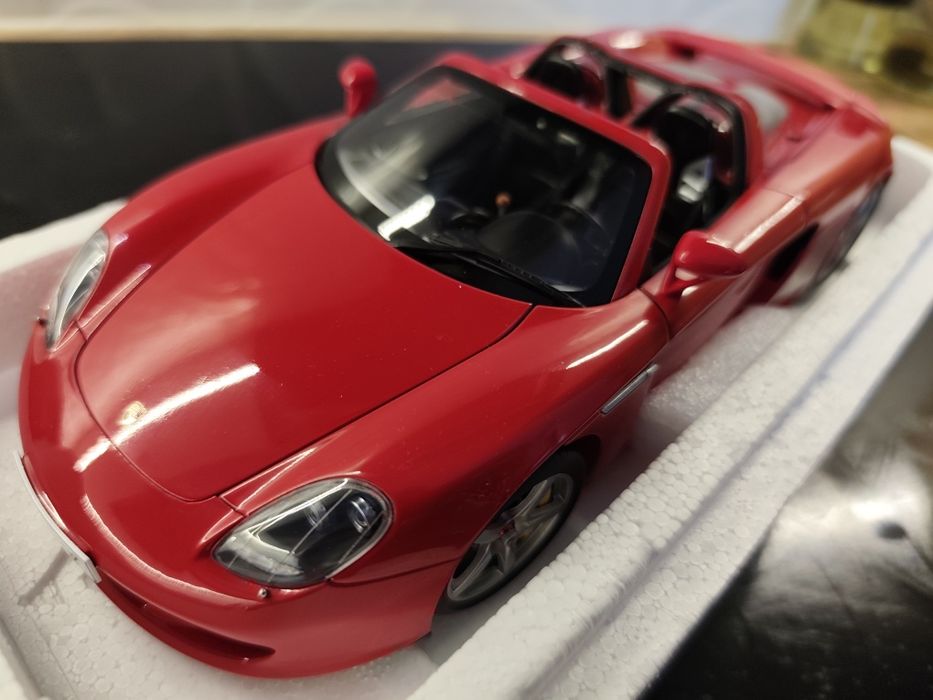 Porsche Carrera GT auto art