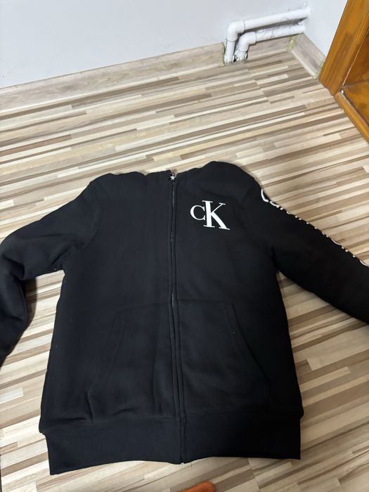 Зіпка кельвін кляйн зимова /осіння з хутром оригінал