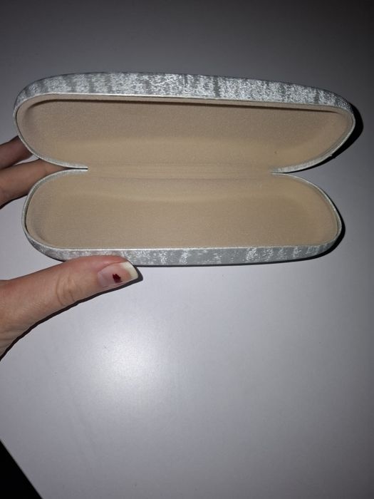 Etui na okulary szare