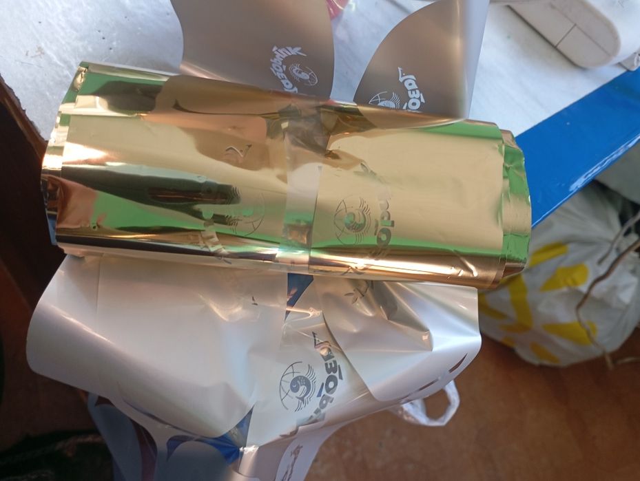 Фольга для ручної творчості тонка.