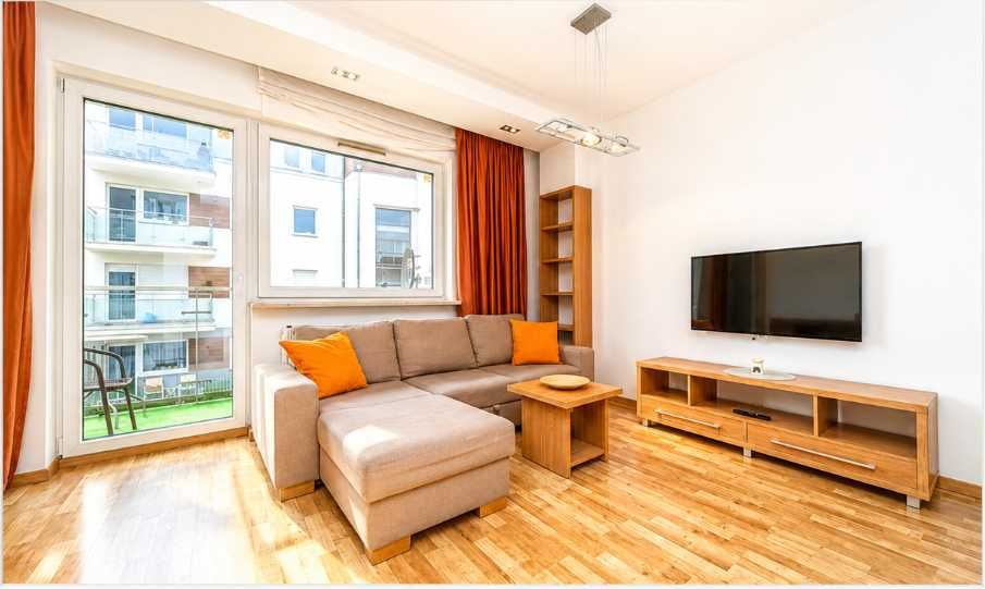Stróżyńskiego 13, Duże 3 pokojowe mieszkanie w wysokim standardzie ! Balkon! Bez prowizji !