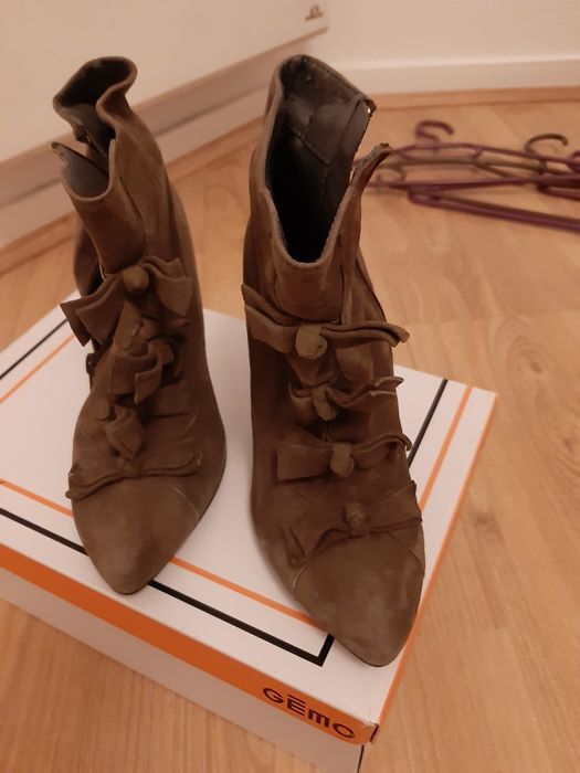 Botas em bom estado nr37