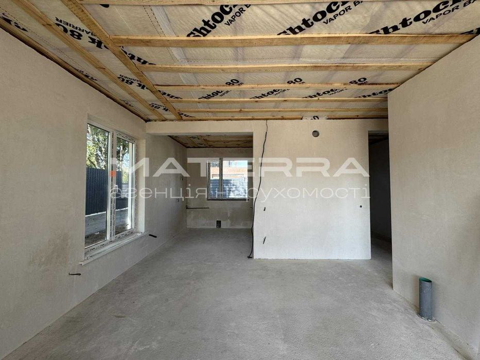 Круглик - Віта-Поштова Продаж будинку з краєвидом на ліс, під чистове