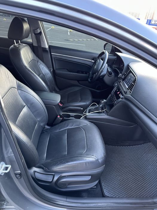 Hyundai Elantra 2016