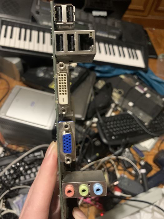 Материнська плата для пк з процессором