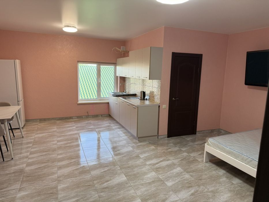 1 к. квартира с местом для автомобиля Небесной сотни/Червоный хутор