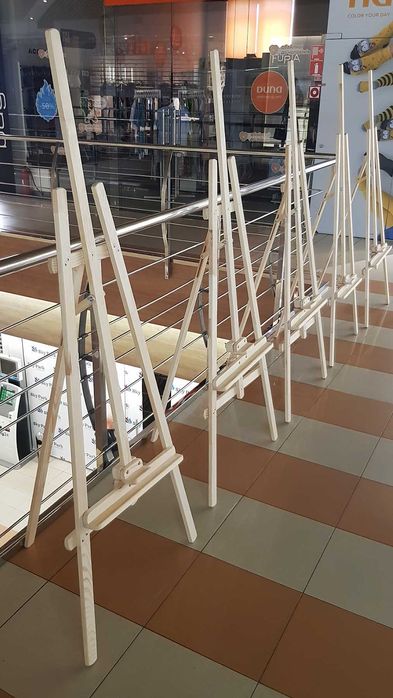 Оренда дерев'яних мольбертів 15 штук м.Вінниця та область