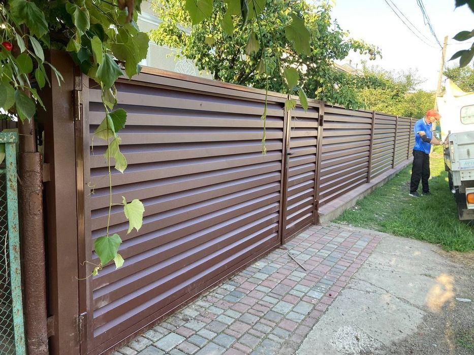 Будівництво ТОП парканів “під ключ” | Металеві, з блоків, комбіновані