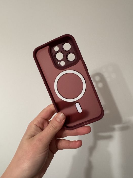 Nowe etui do iPhone 15 Pro + szkła na aparat | kolor bordo