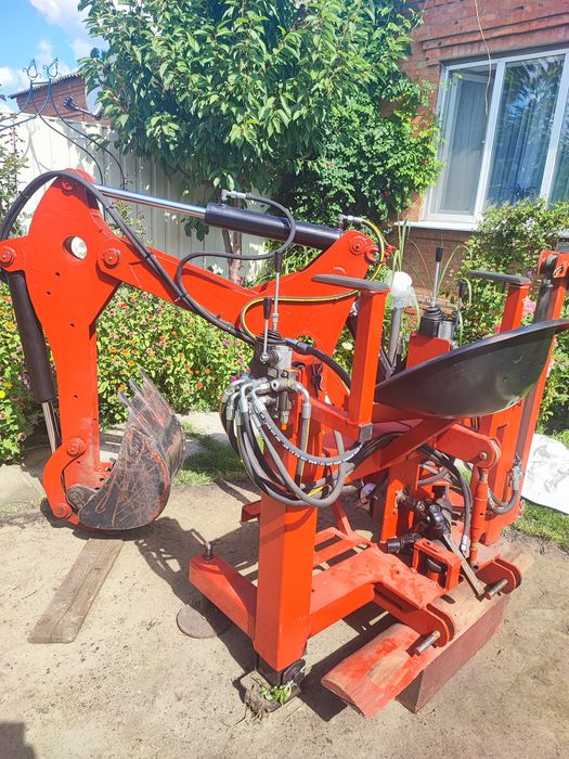 Міні єкскаватор.