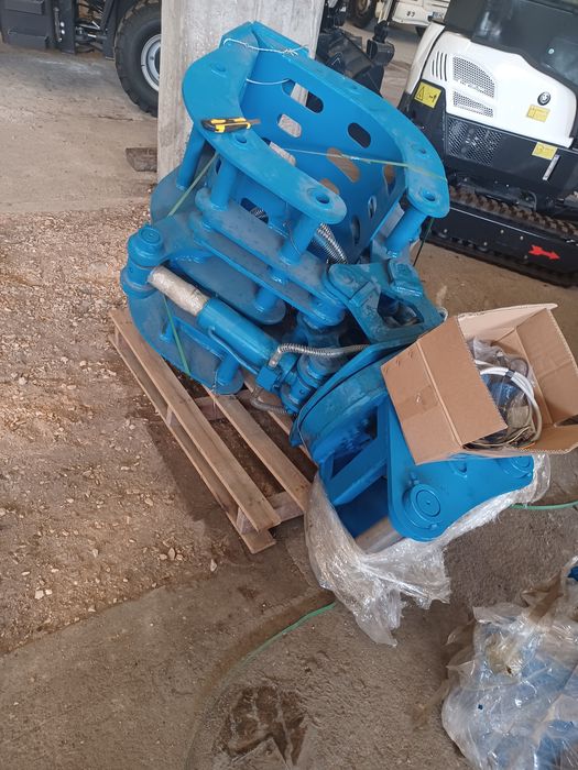 Pinça Rotativa para máquina jiratoria