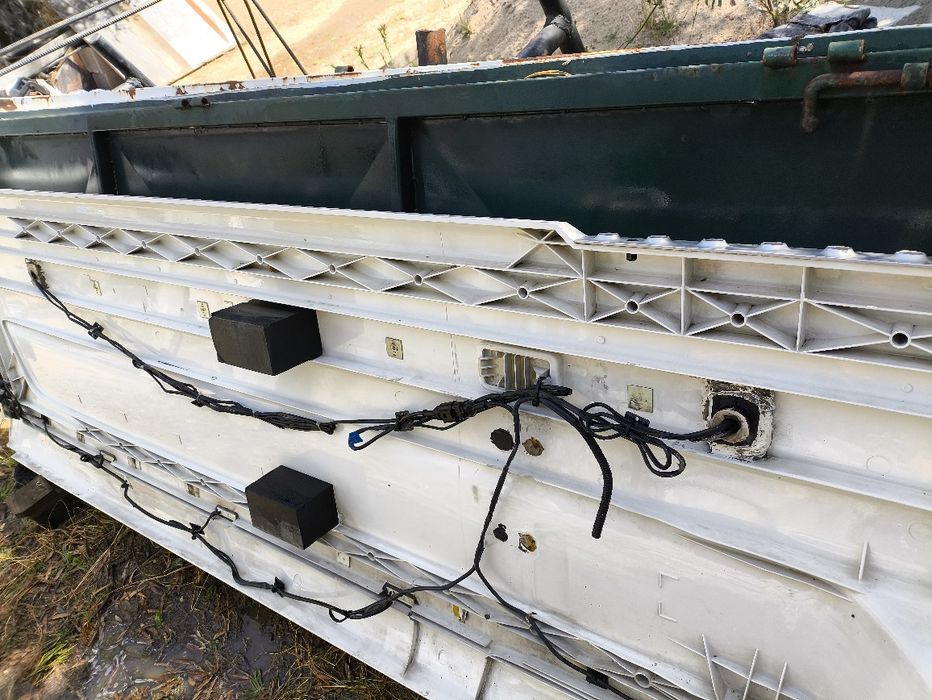 Saia lateral esquerda Scania R450 com patim Scania 2017