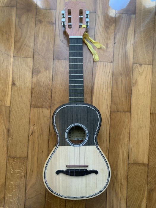 Cavaquinho APC modelo 102