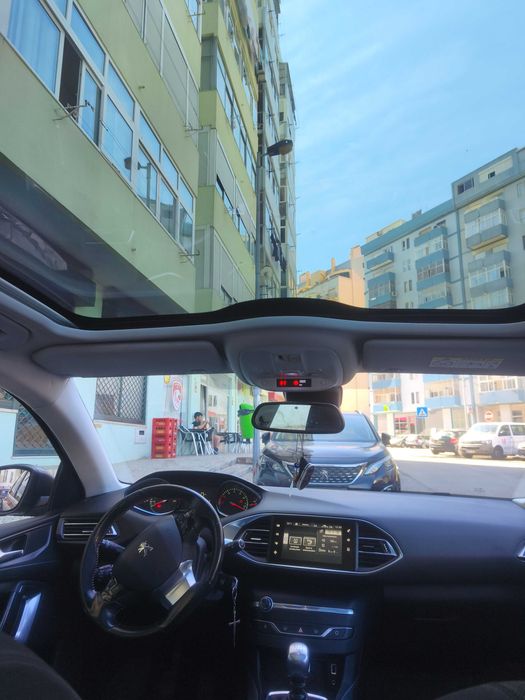 Peugeot 308 SW 1.2 PureTech - Teto panorâmico