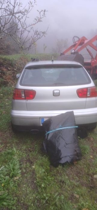 SEAT Ibiza 6k2 acidentada