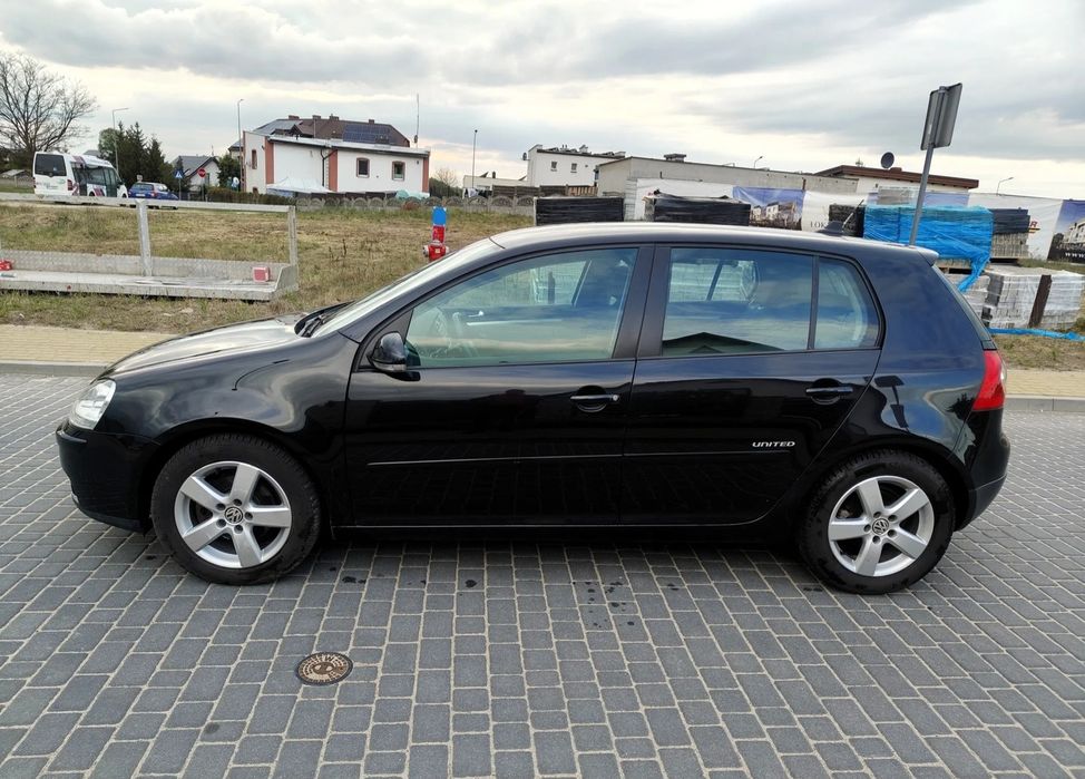 Volkswagen Golf 1.9 TDI DPF United BlueMotionVolkswagen Golf 1.9 TDI DPF United BlueMotion