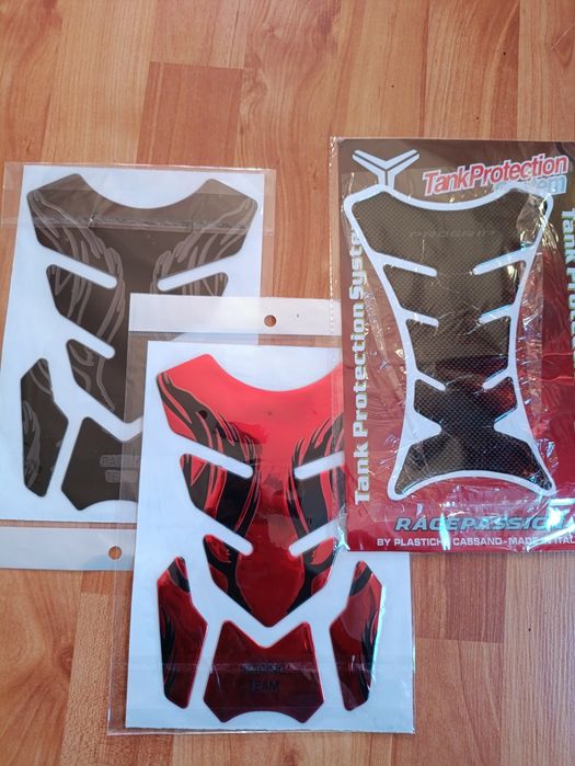 Наліпка на бак, захист, наклейка соты