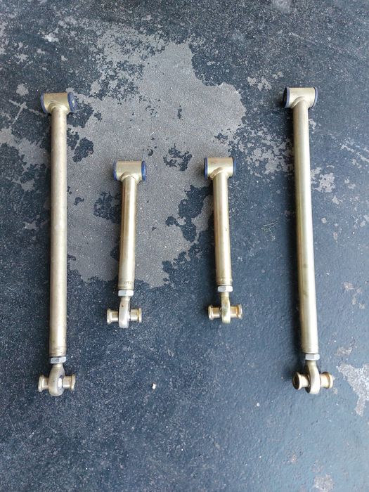 Tirantes diferencial (4 link) AE86