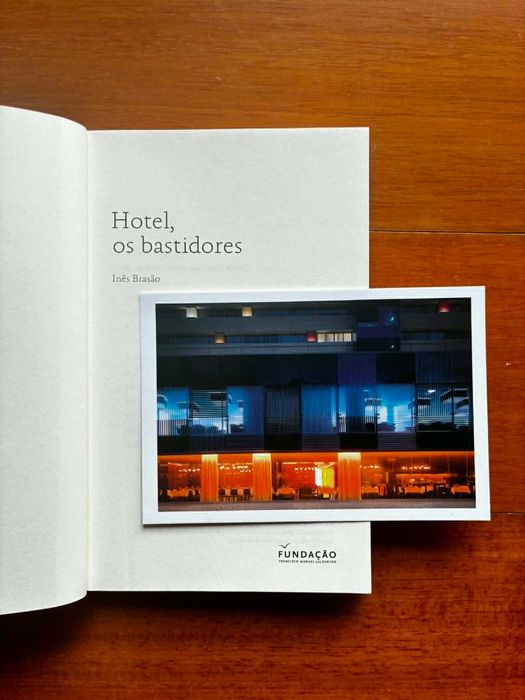 "Hotel, os Bastidores" de Inês Brasão