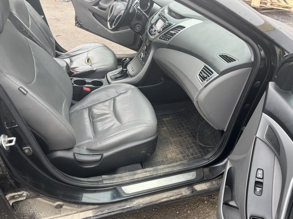 Розбирай Елантру 14 рік