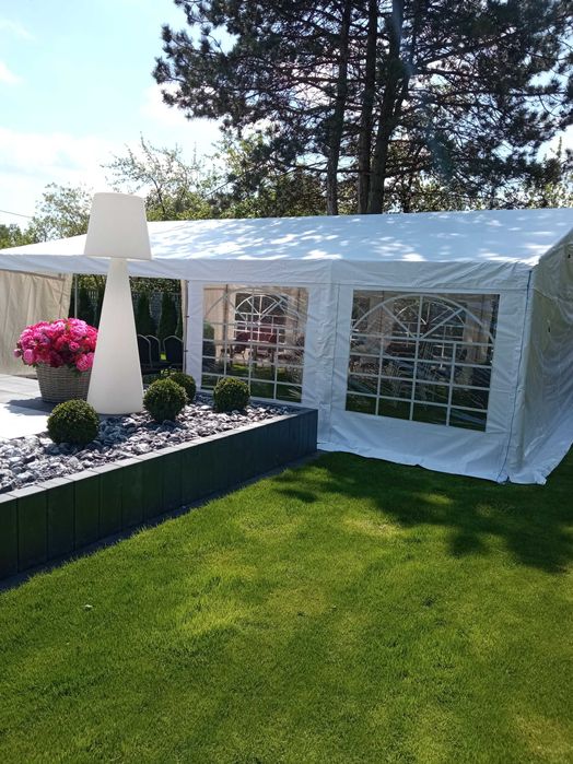 Wynajem, wypożyczanie: namiotów, krzeseł, stołów, pokrowców, obrusów