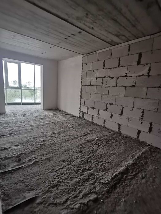 Продам  2 кімнатну квартира в Новобудові (Набережний квартал)