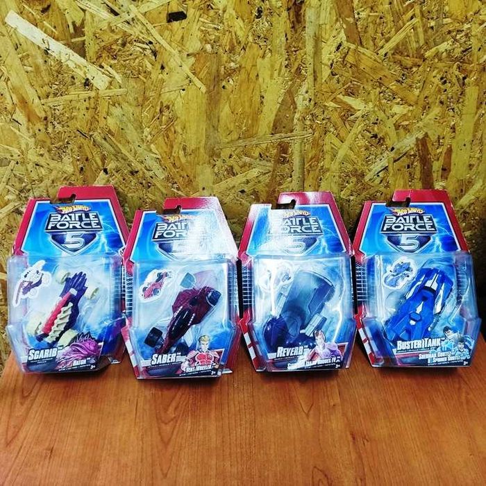 Hot Wheels Battle Force 5 de 2009 Scarib, Saber, Reverb e Buster Tank