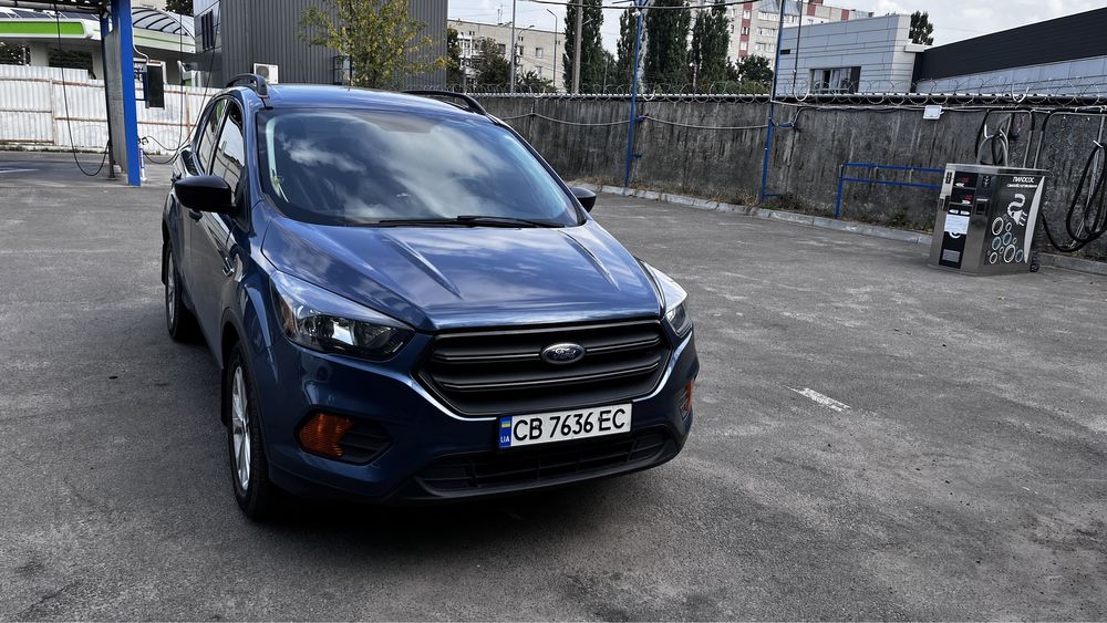 Продам Ford Escape