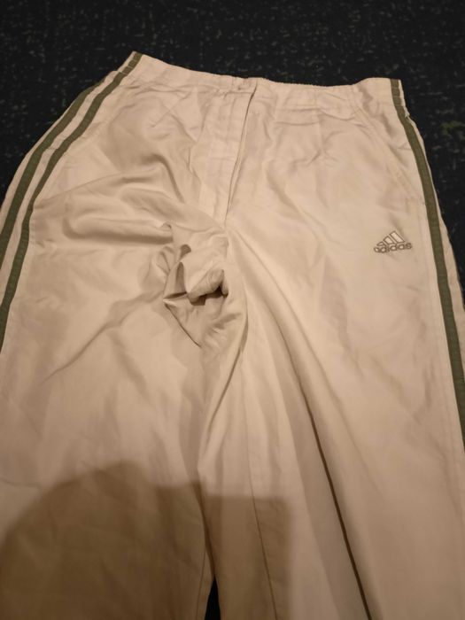 Spodnie adidas damskie koloru białego