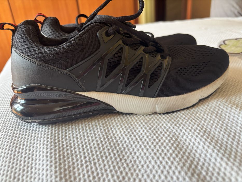 Sapatos homen semi novos