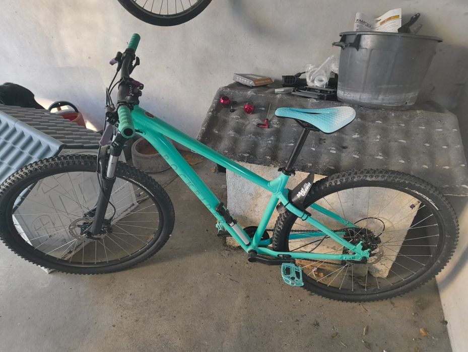 Bicicleta rockrider com extras