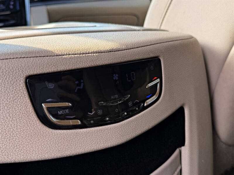 2019 Cadillac Escalade ESV Luxury