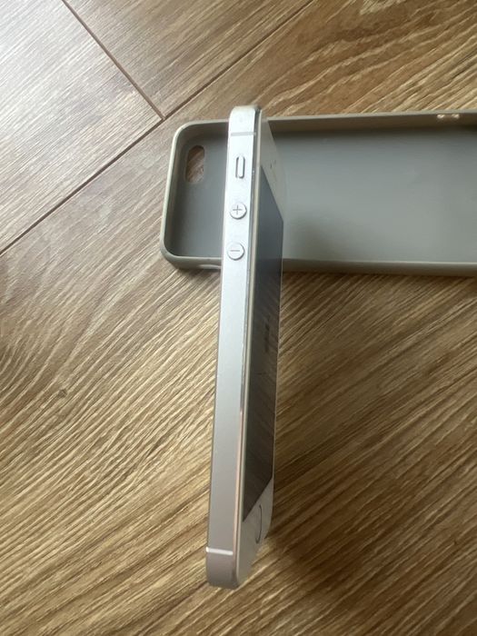 Apple Iphone  5s 16 gb