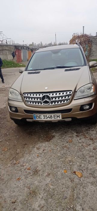Mersedes Benz MI350