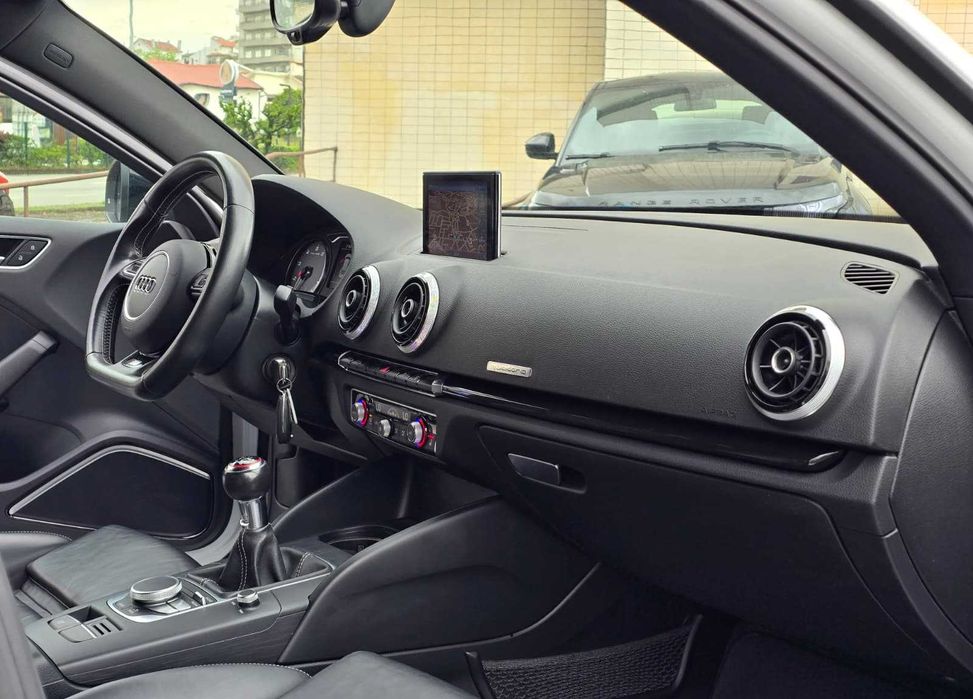 Audi S3 sportback 8v Ss line plus 2.0tfsi 300cv "full extras"