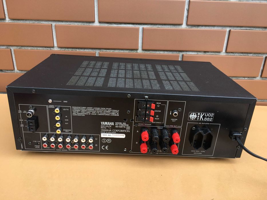 Amplituner Yamaha RX-V390RDS