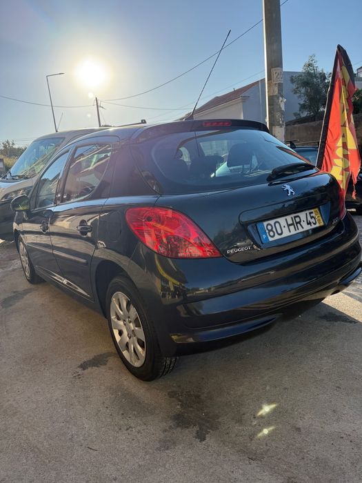 Peugeot 207 1.4 VTI foto 4