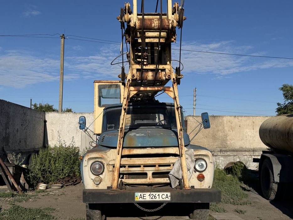 Автокран, башенный.