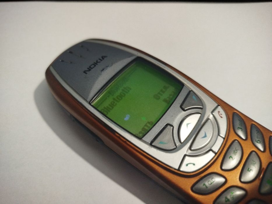Nokia 6310 у гарному стані, повністю функціональний