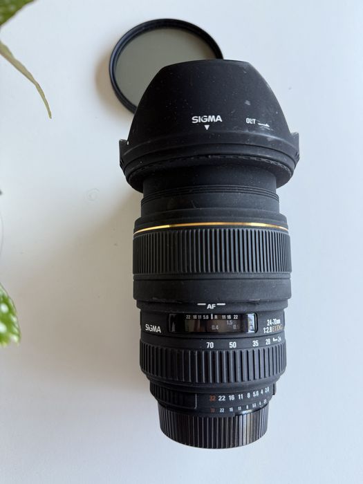 Sigma 24-70mm f2.8 EX DG Macro (Nikon F)