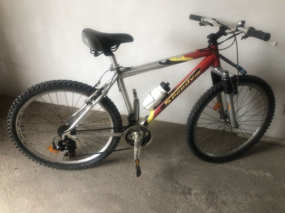 Bicicleta de aluminio roda 26 bom estado