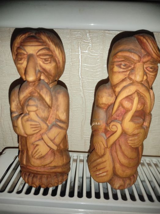 Сувениры Украины резьба по дереву козаки