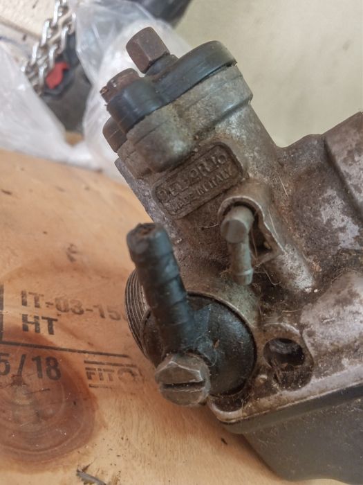 Varias peças de motorizada