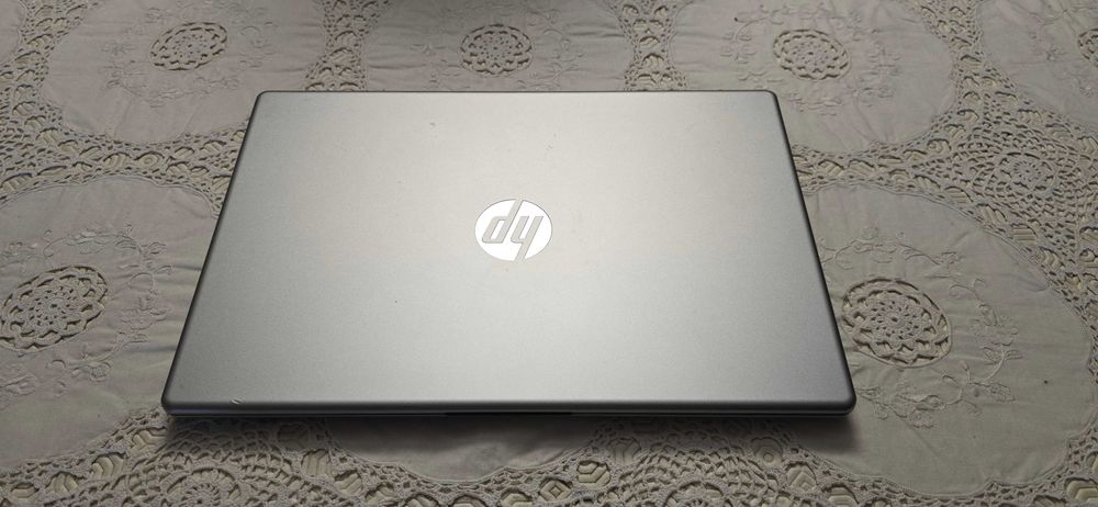 Portátil HP 14-EP0001NP