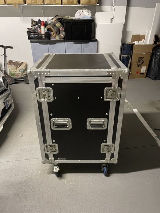 Mixer LD Systems VIBZ 12 DC + Rack + 7 Caixas LD Systems SAT62G2W