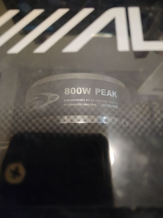 Subwoofer Alpine 800w tuba głośnik