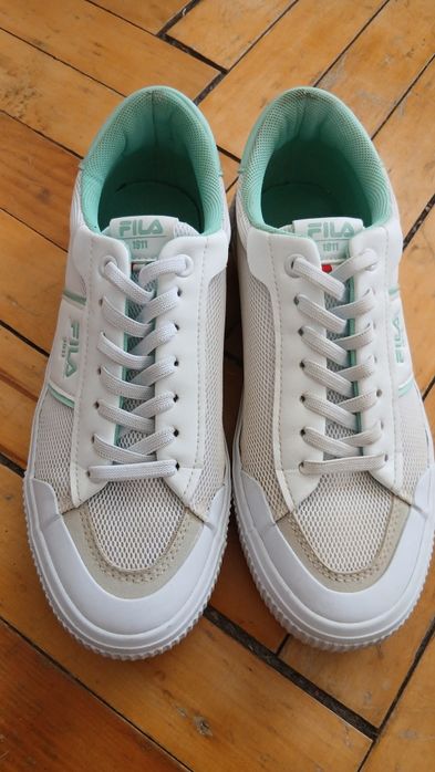 Кросівки  жіночі Fila, 39 р