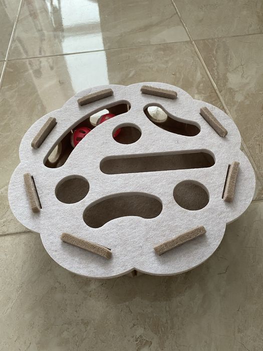 Іграшка для котів