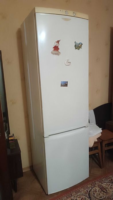 Продам холодильник Zanussi